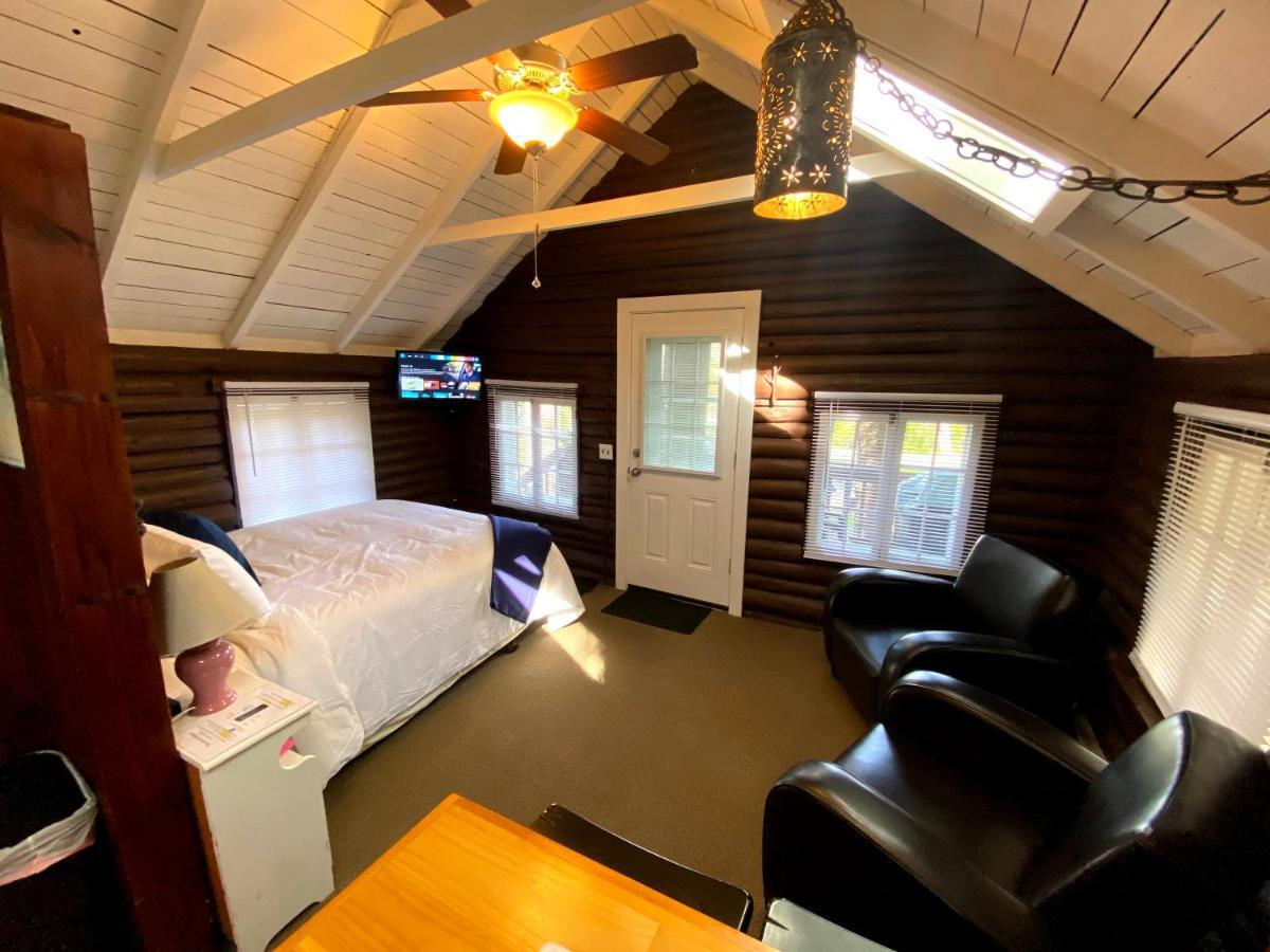 Pine Grove Cottages Lincolnville Esterno foto