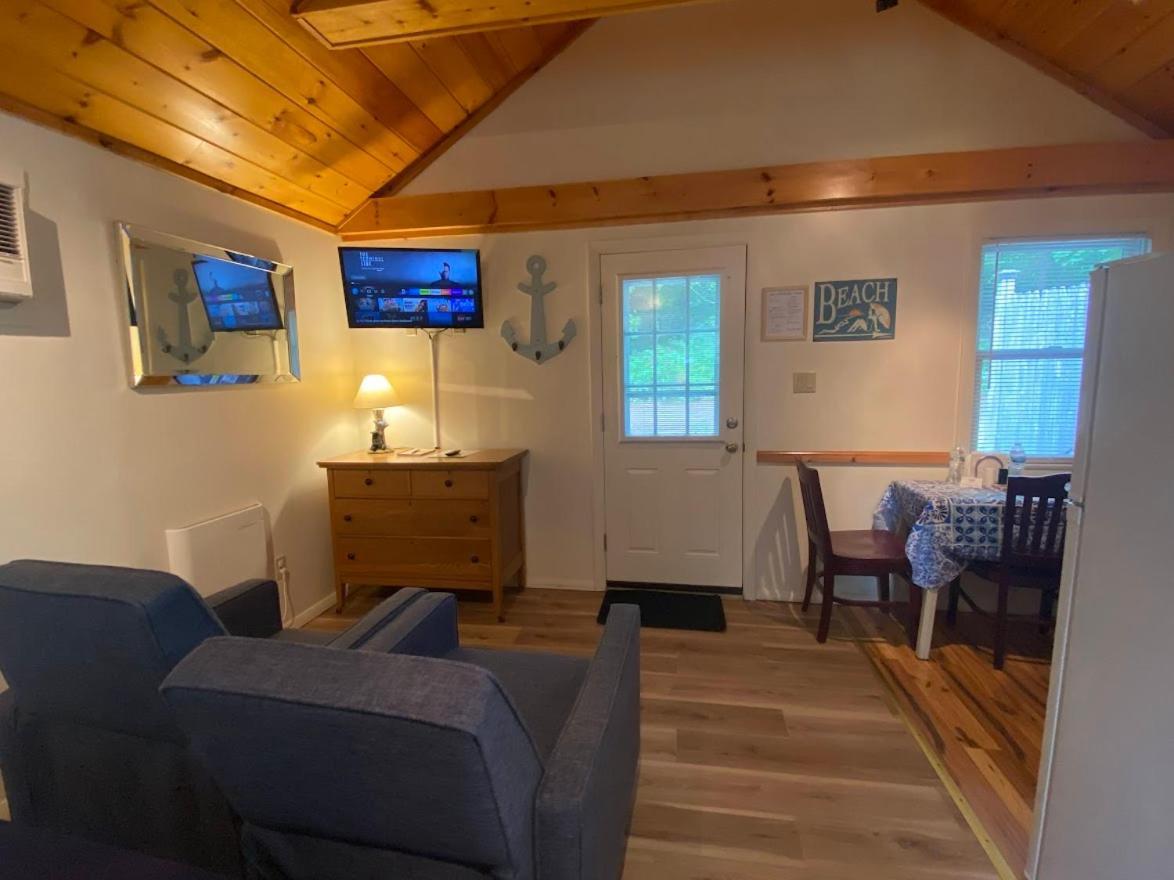Pine Grove Cottages Lincolnville Esterno foto
